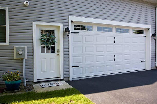 24/7 Emergency Garage Door Panel Replacement experts in Nellis AFB, NV